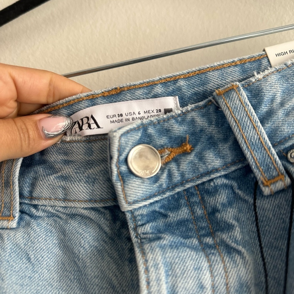 Zara High Rise Shorts - Picture 3 of 5